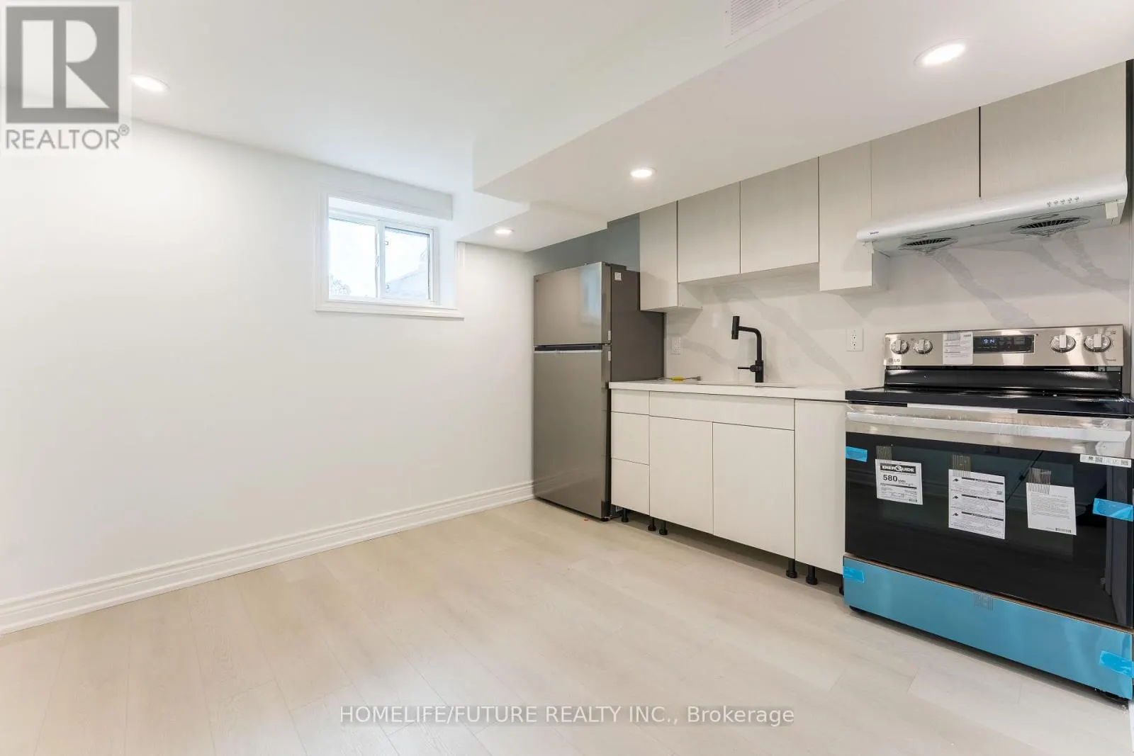 219 GUELPH STREET