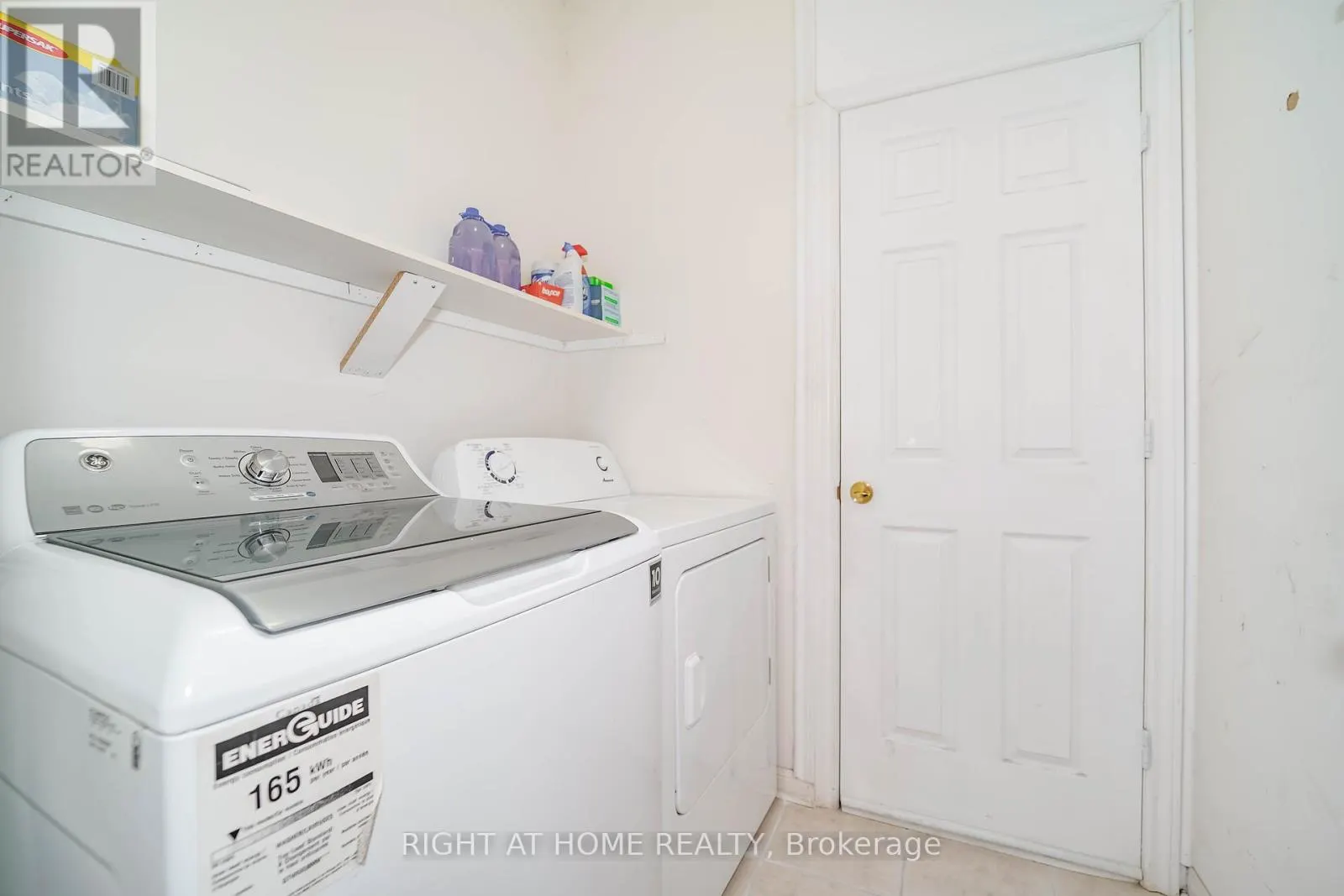 180 RAPONI CIRCLE