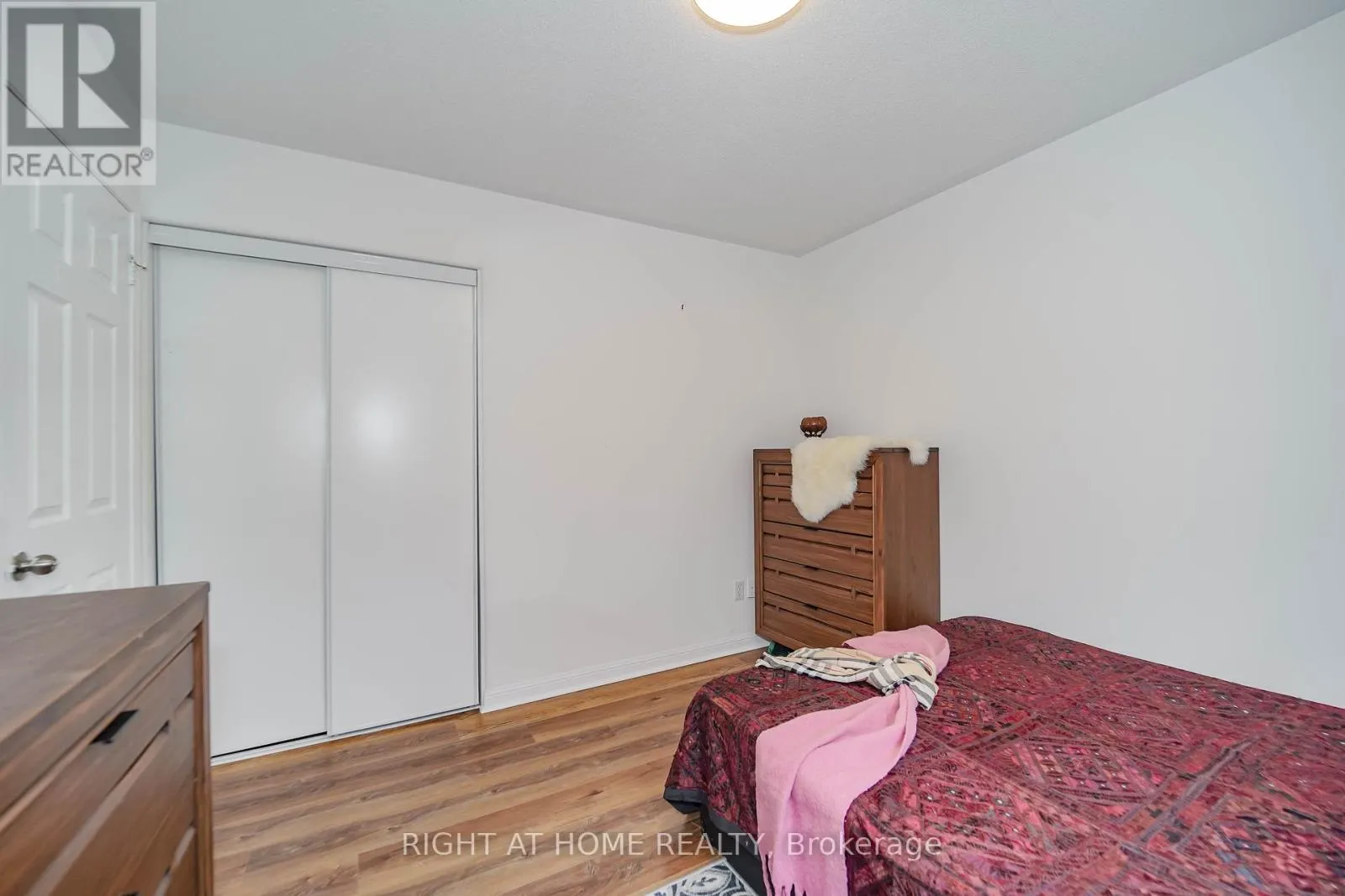 180 RAPONI CIRCLE