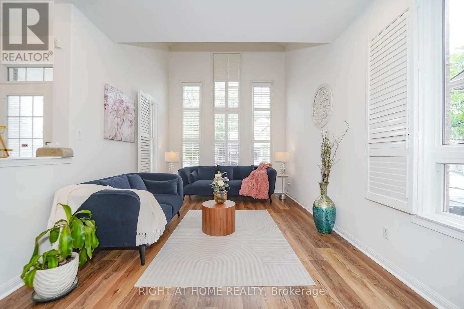180 RAPONI CIRCLE