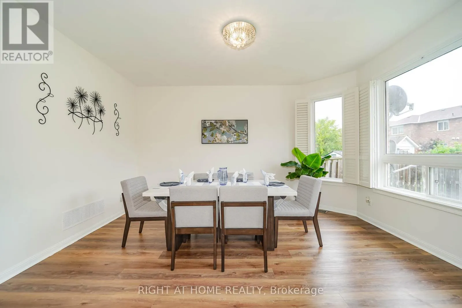 180 RAPONI CIRCLE
