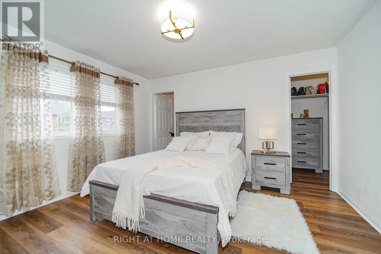 180 RAPONI CIRCLE
