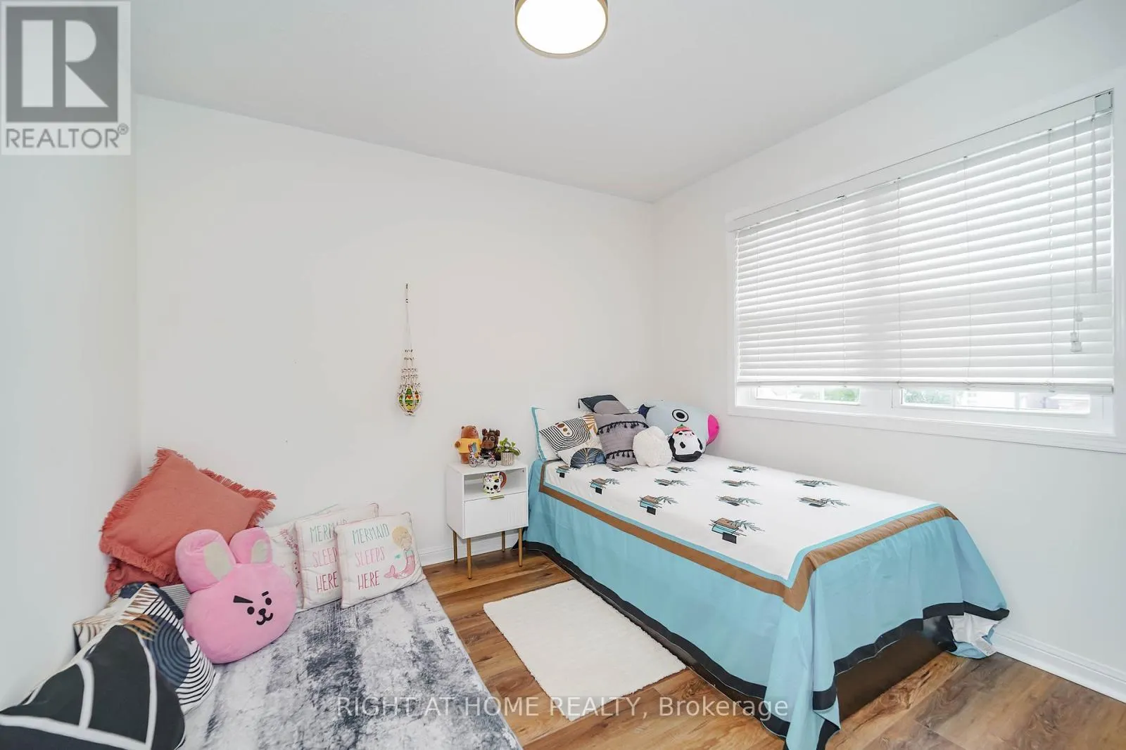 180 RAPONI CIRCLE