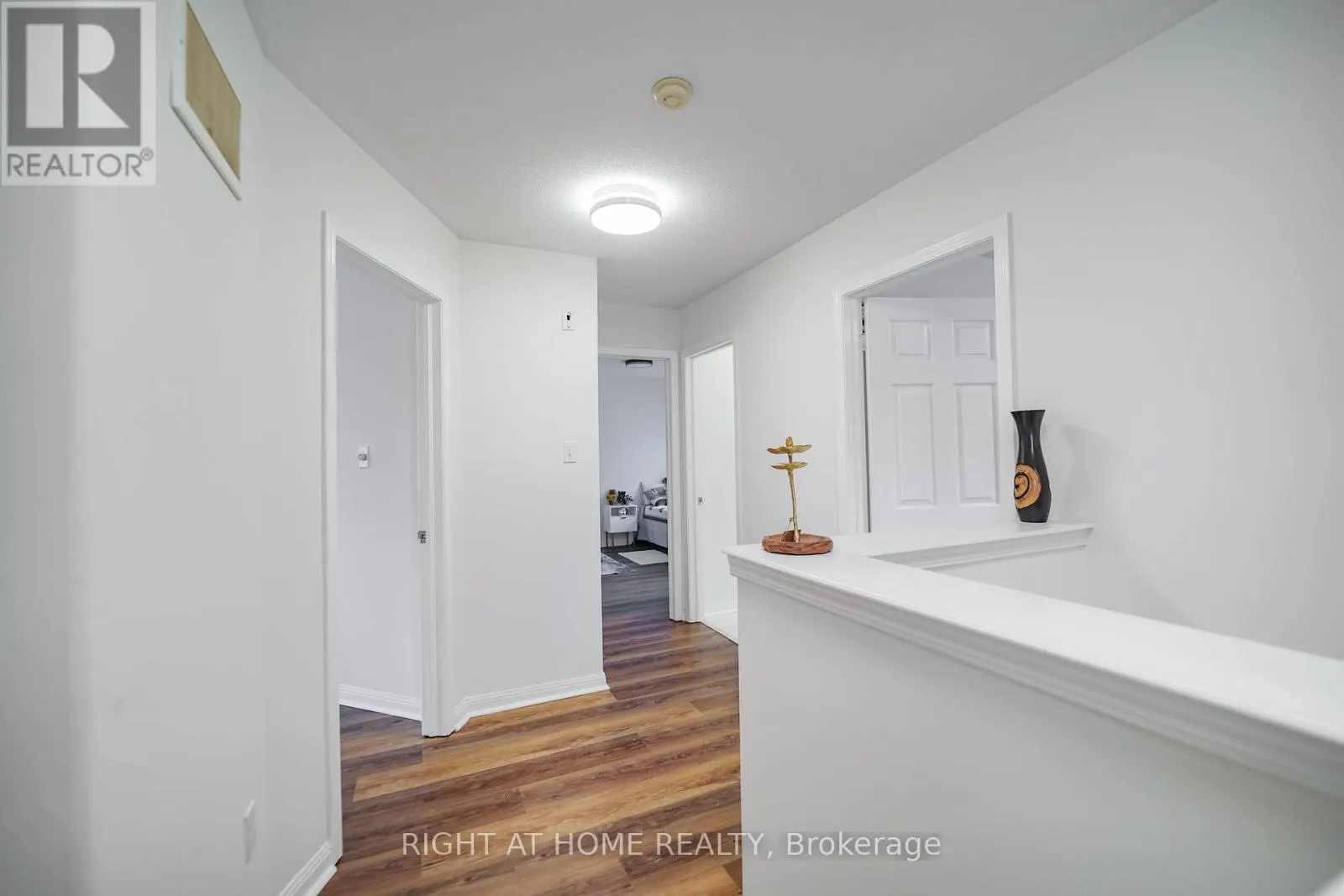 180 RAPONI CIRCLE