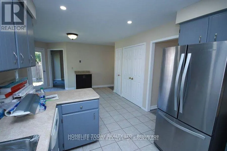 2390 WILDWOOD CRESCENT