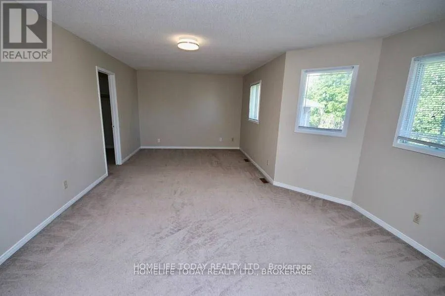 2390 WILDWOOD CRESCENT