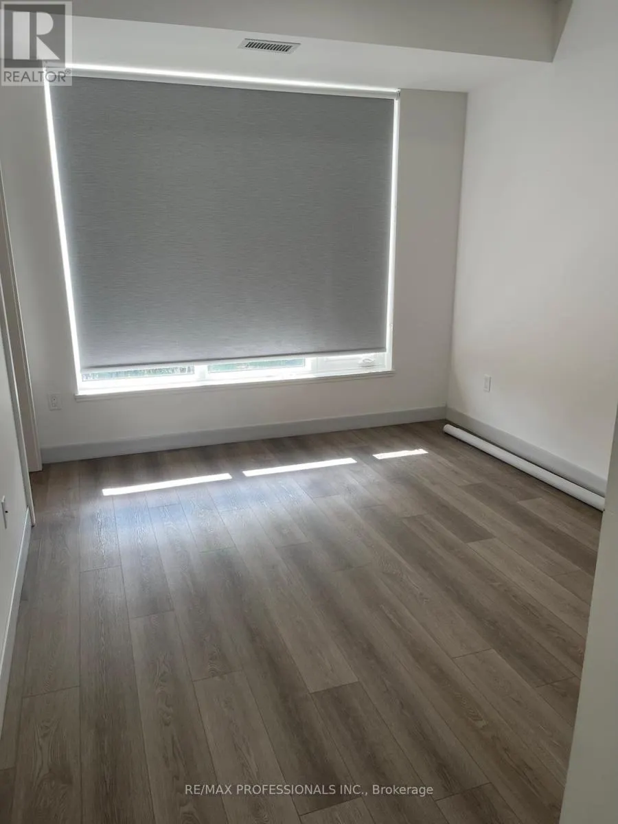 301 - 37 ANTRIM CRESCENT