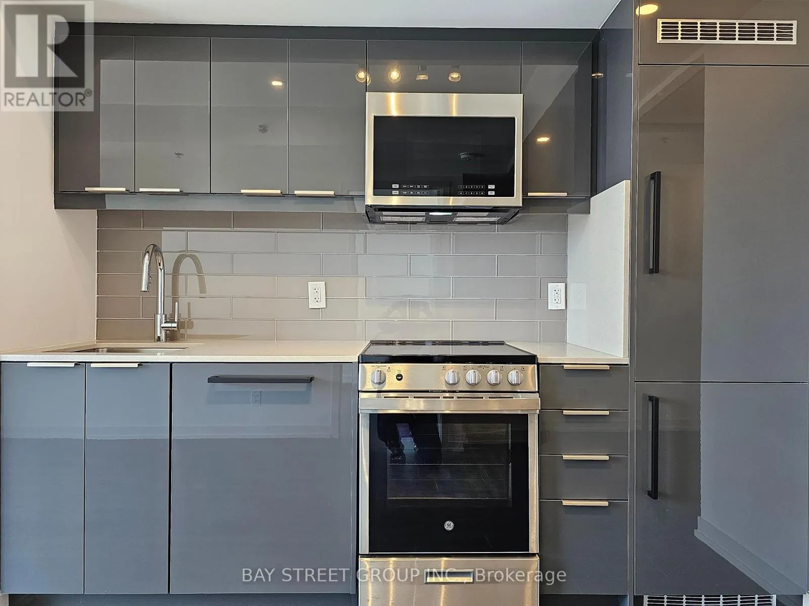 323 - 90 GLEN EVEREST ROAD