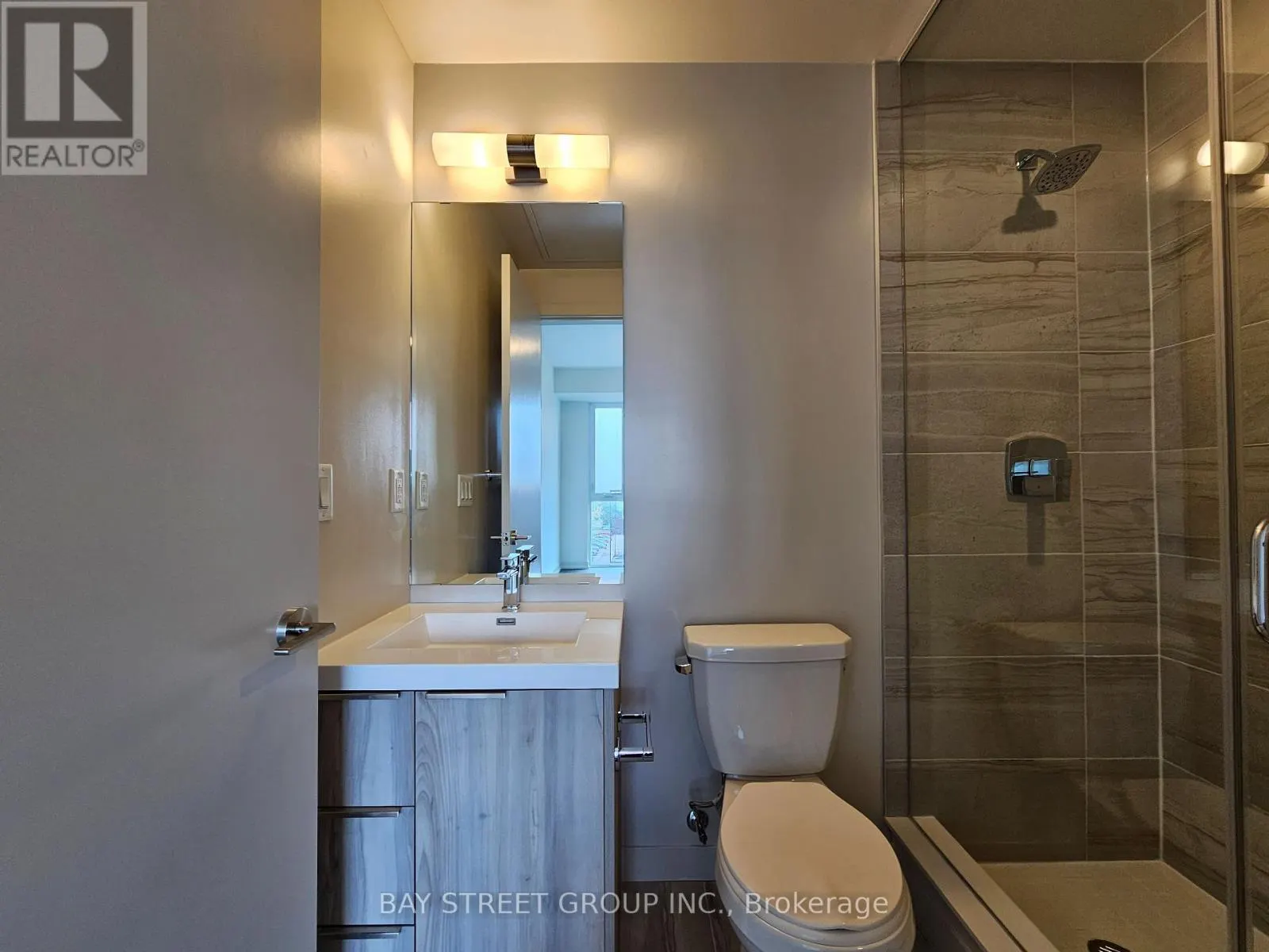 323 - 90 GLEN EVEREST ROAD