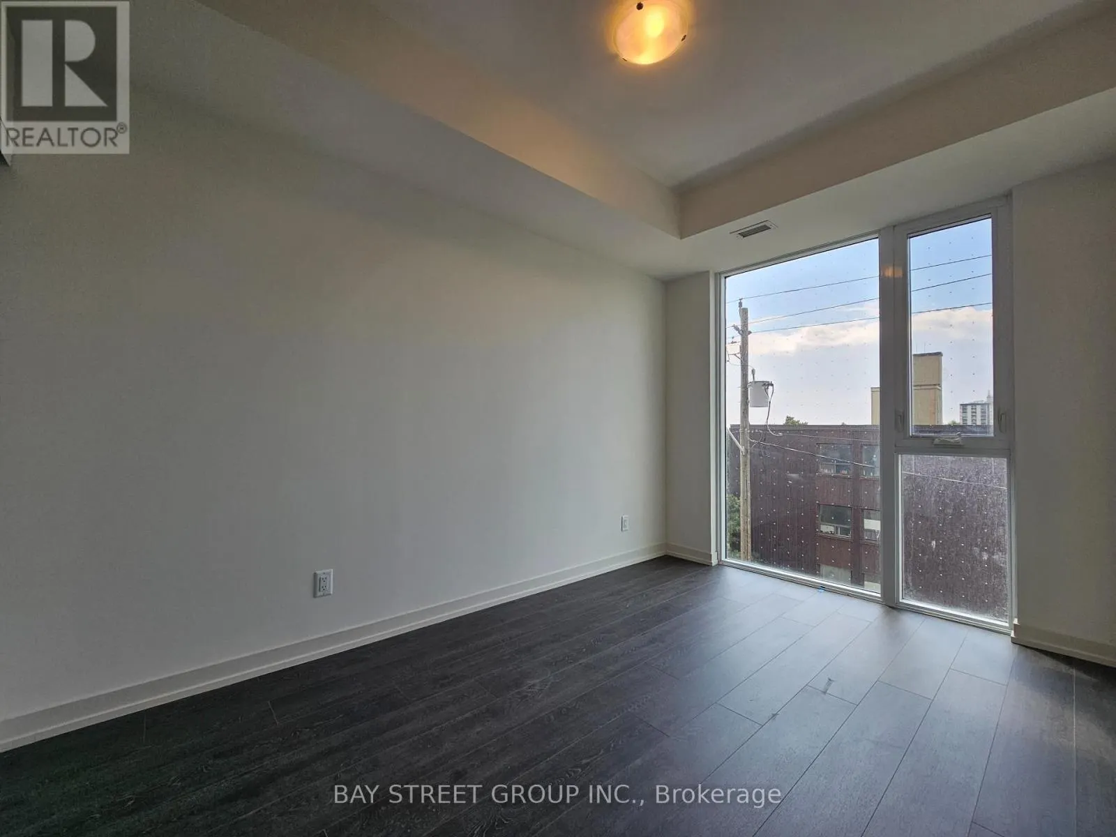 323 - 90 GLEN EVEREST ROAD