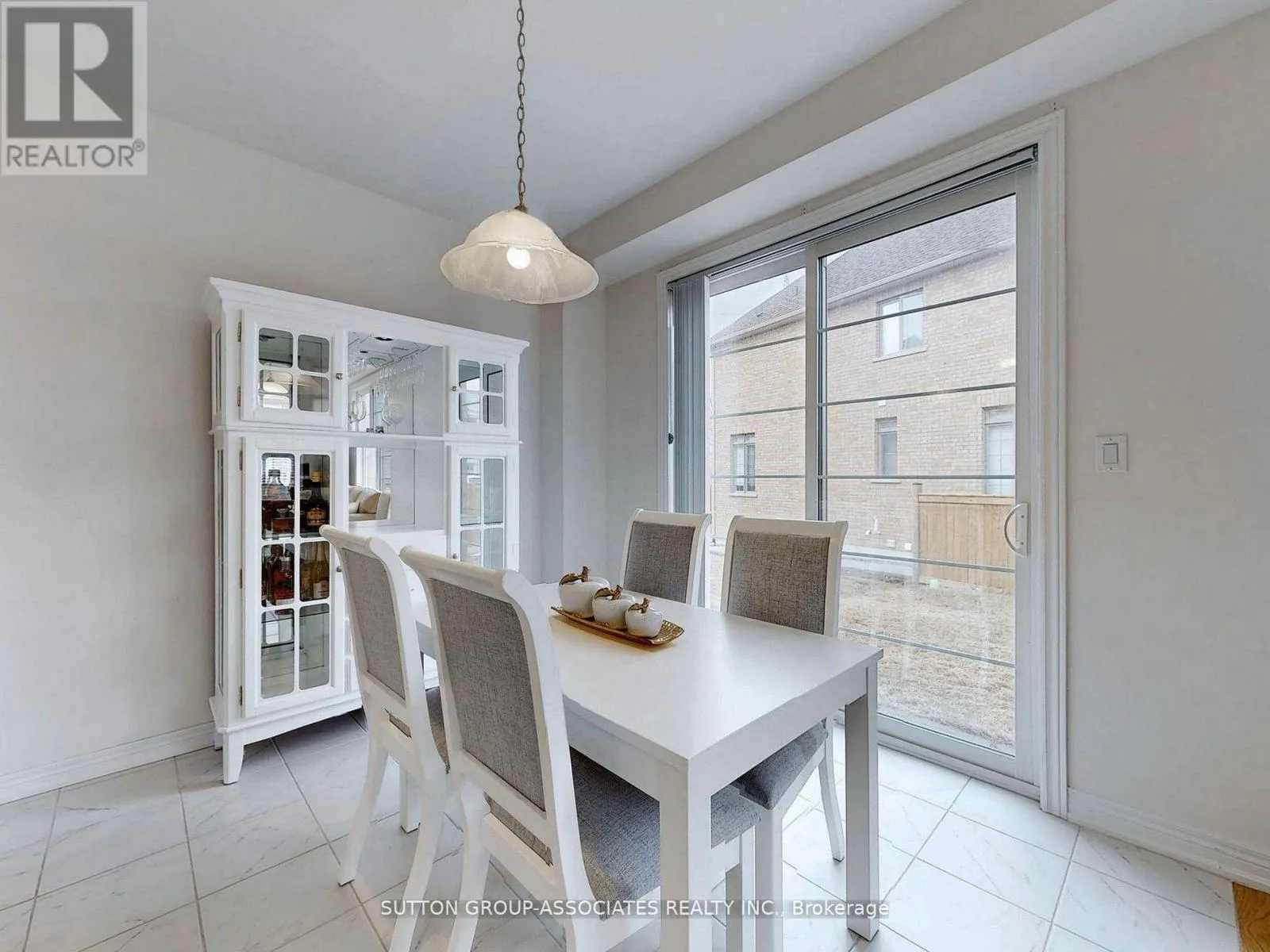 2576 ORCHESTRATE DRIVE W