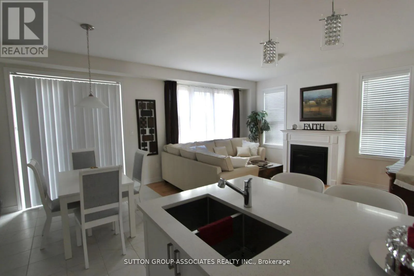 2576 ORCHESTRATE DRIVE W