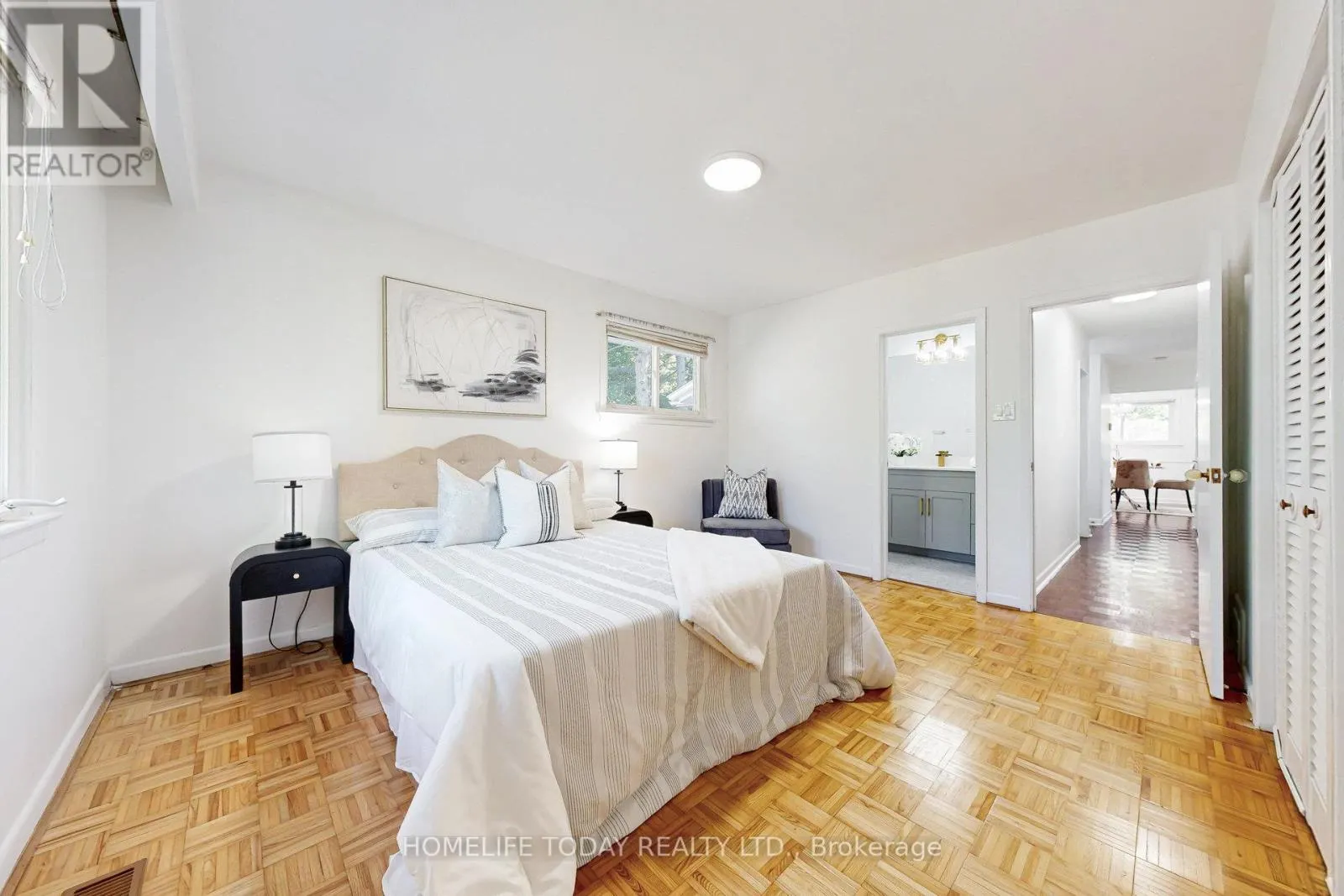 5 LANDFAIR CRESCENT