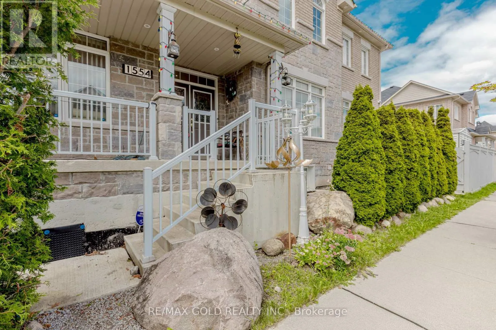 1554 BRUNY AVENUE
