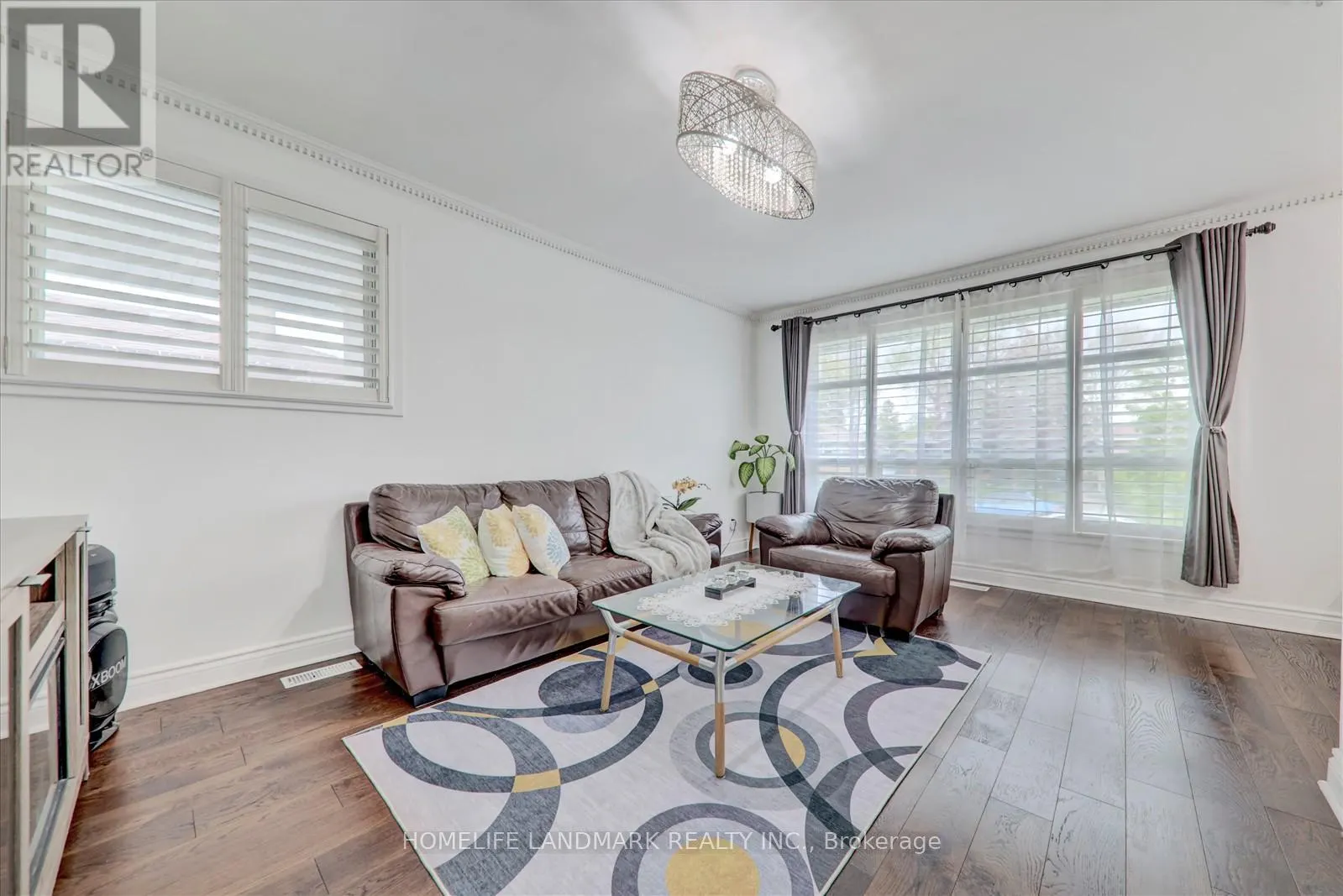 71 SUNDANCE CRESCENT