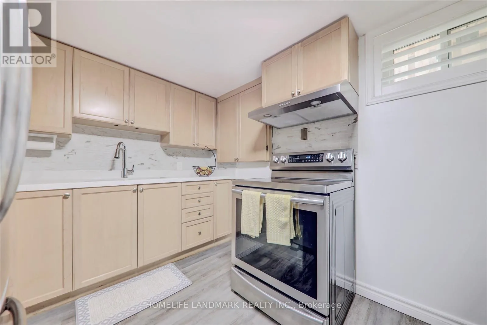 71 SUNDANCE CRESCENT