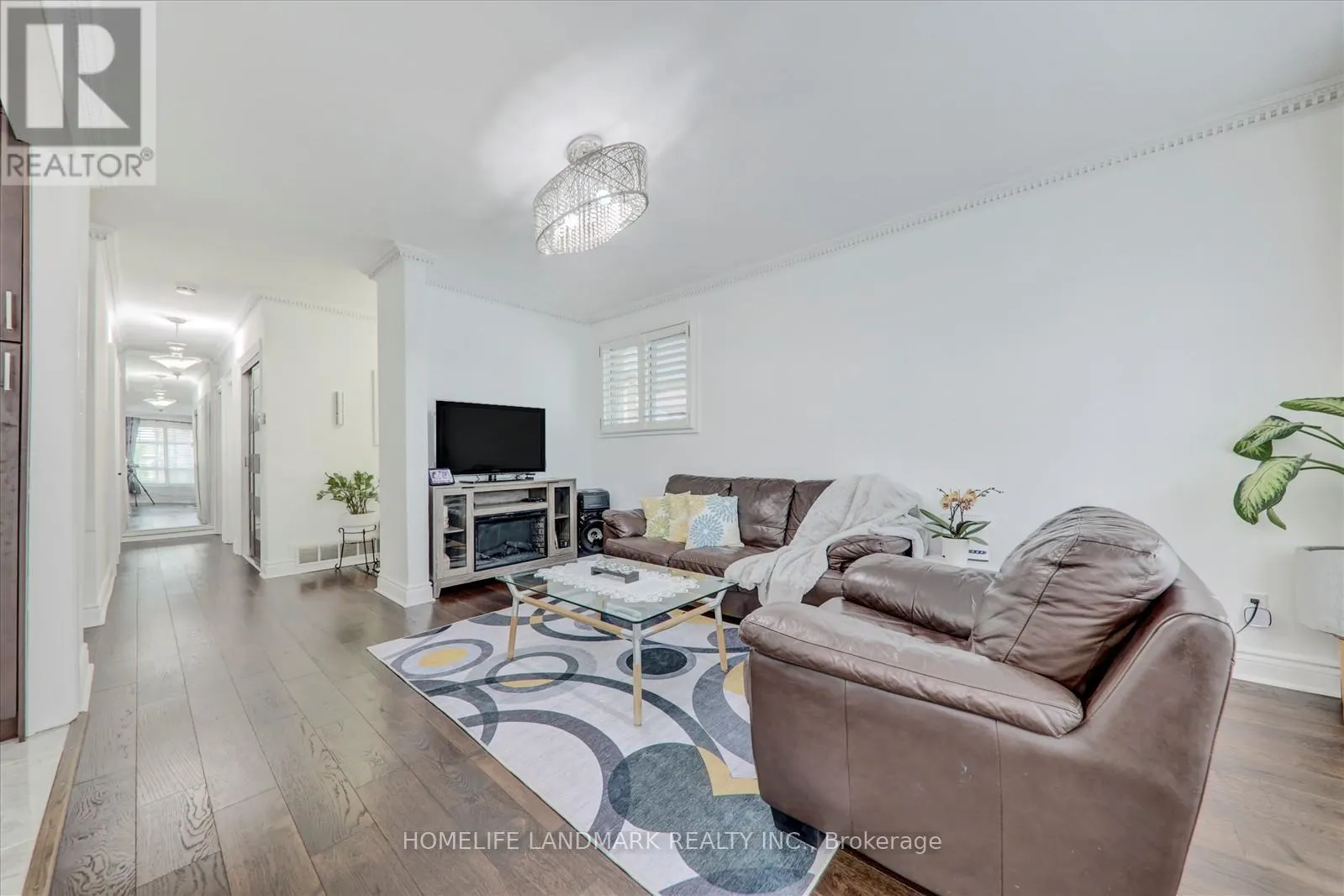 71 SUNDANCE CRESCENT
