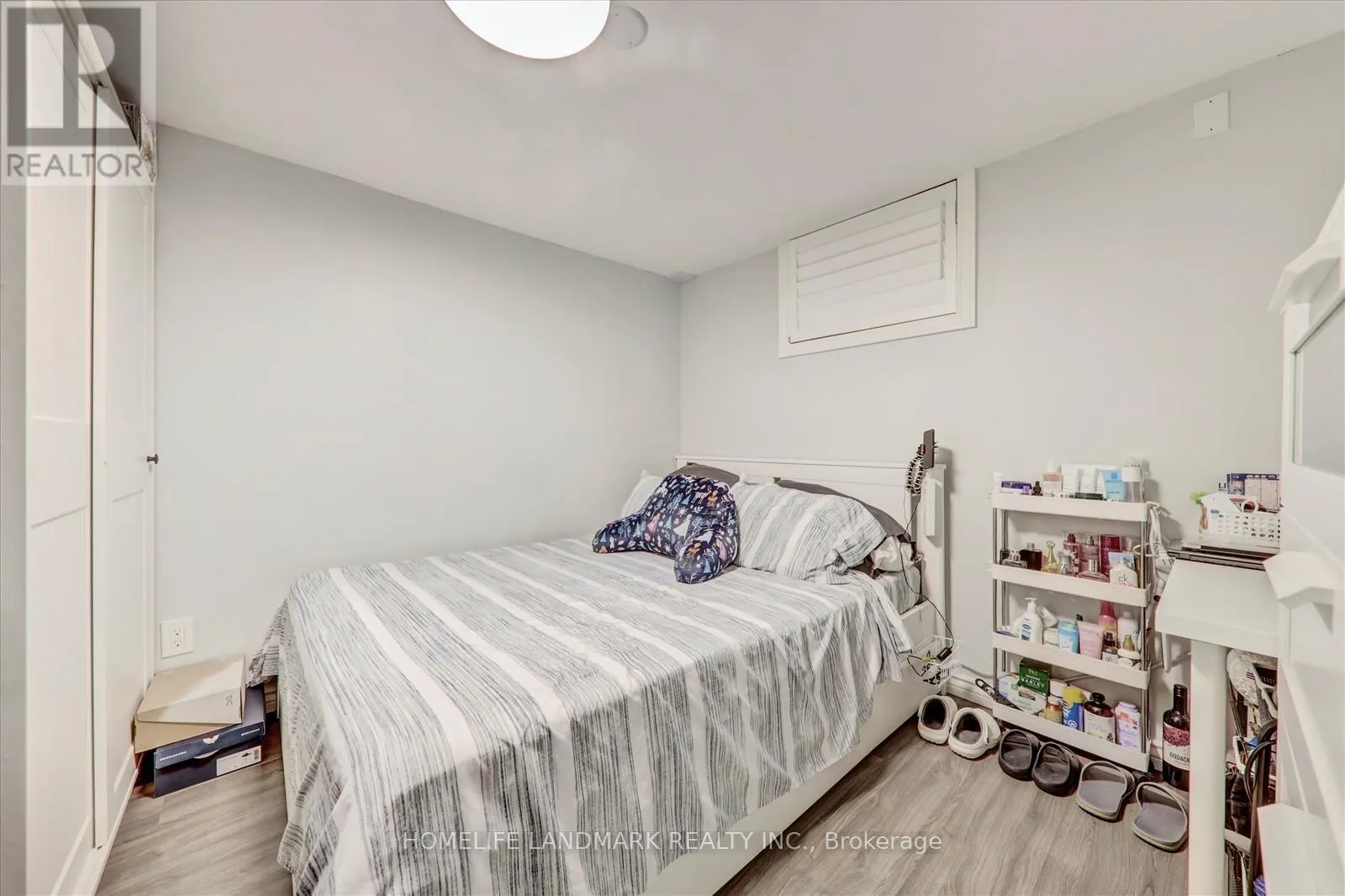 71 SUNDANCE CRESCENT