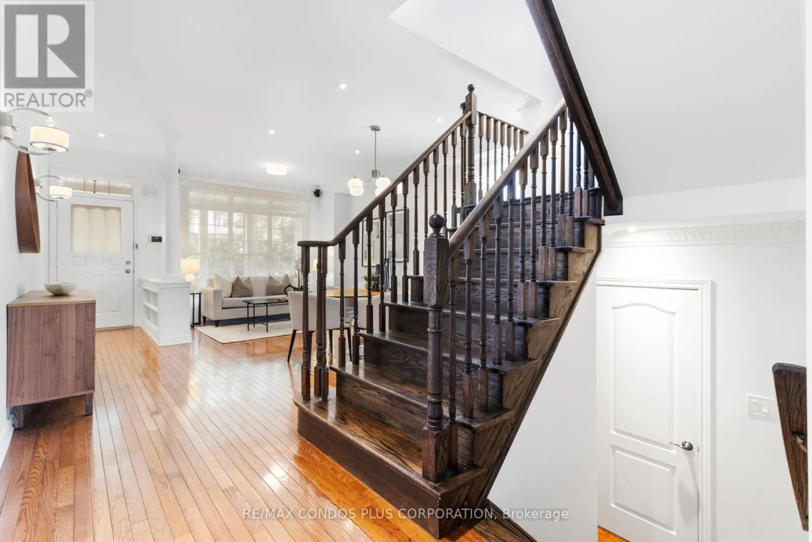 127 BOARDWALK DRIVE