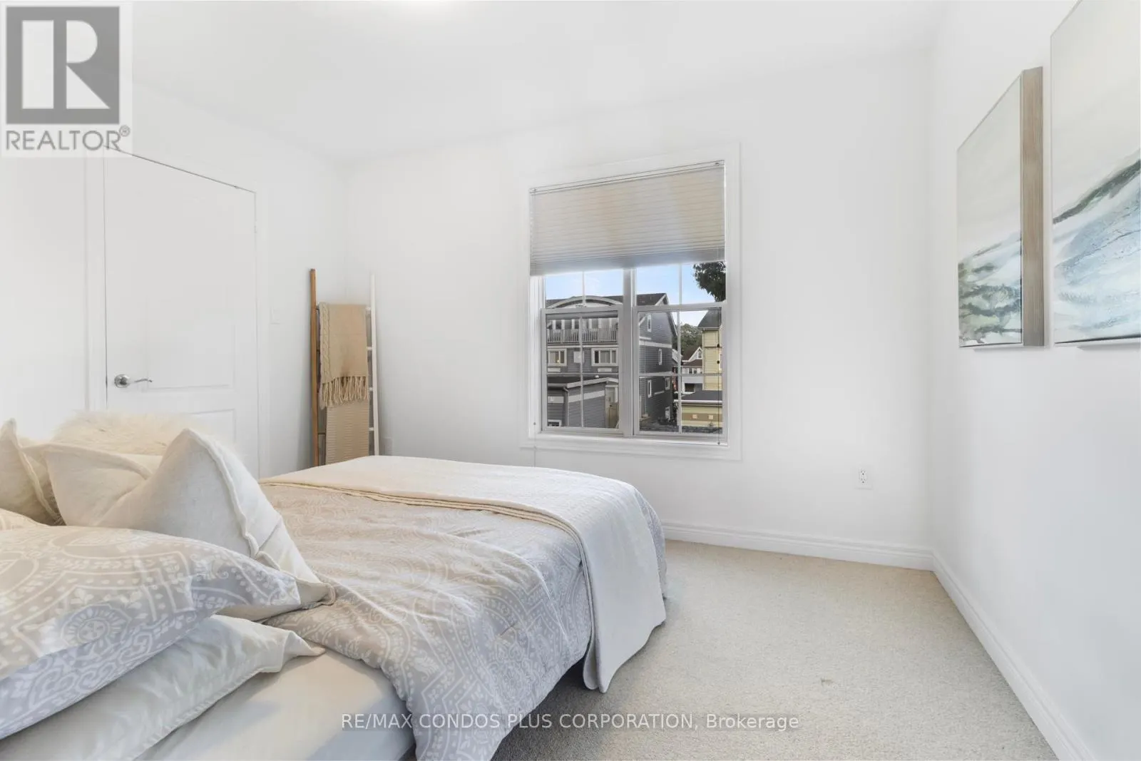 127 BOARDWALK DRIVE