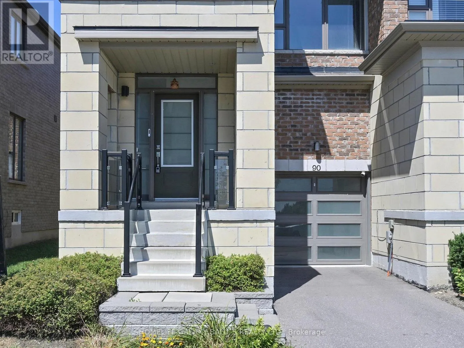 90 DONALD FLEMING WAY