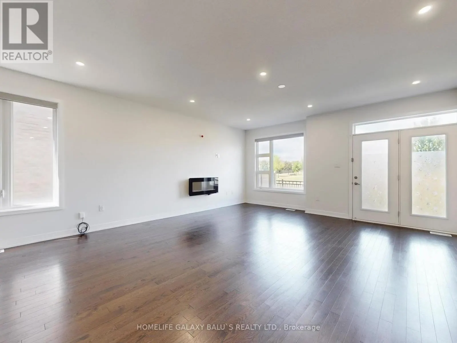 90 DONALD FLEMING WAY