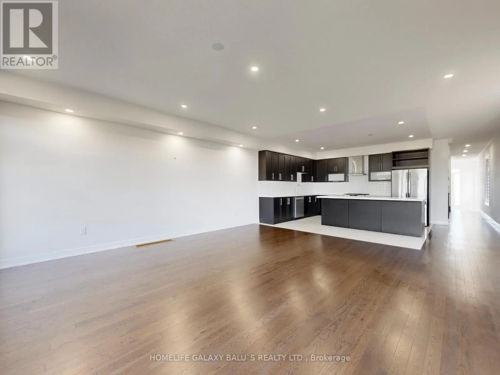 90 DONALD FLEMING WAY