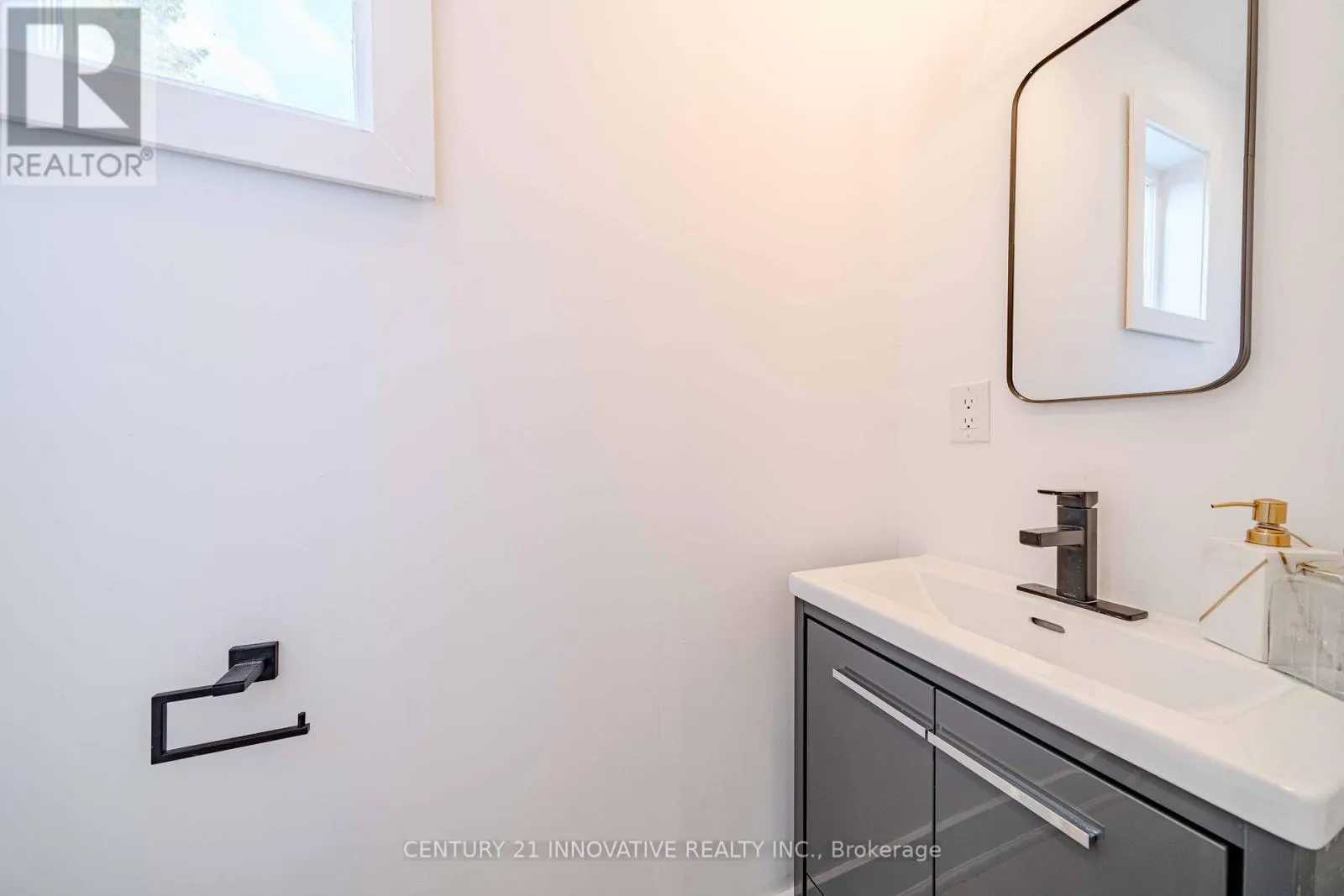 MAIN FLOOR - 57 LEAHANN DRIVE