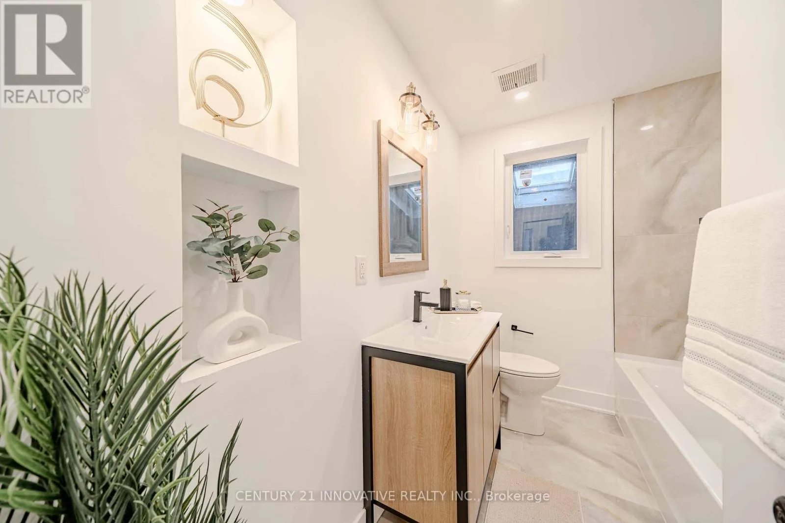 MAIN FLOOR - 57 LEAHANN DRIVE