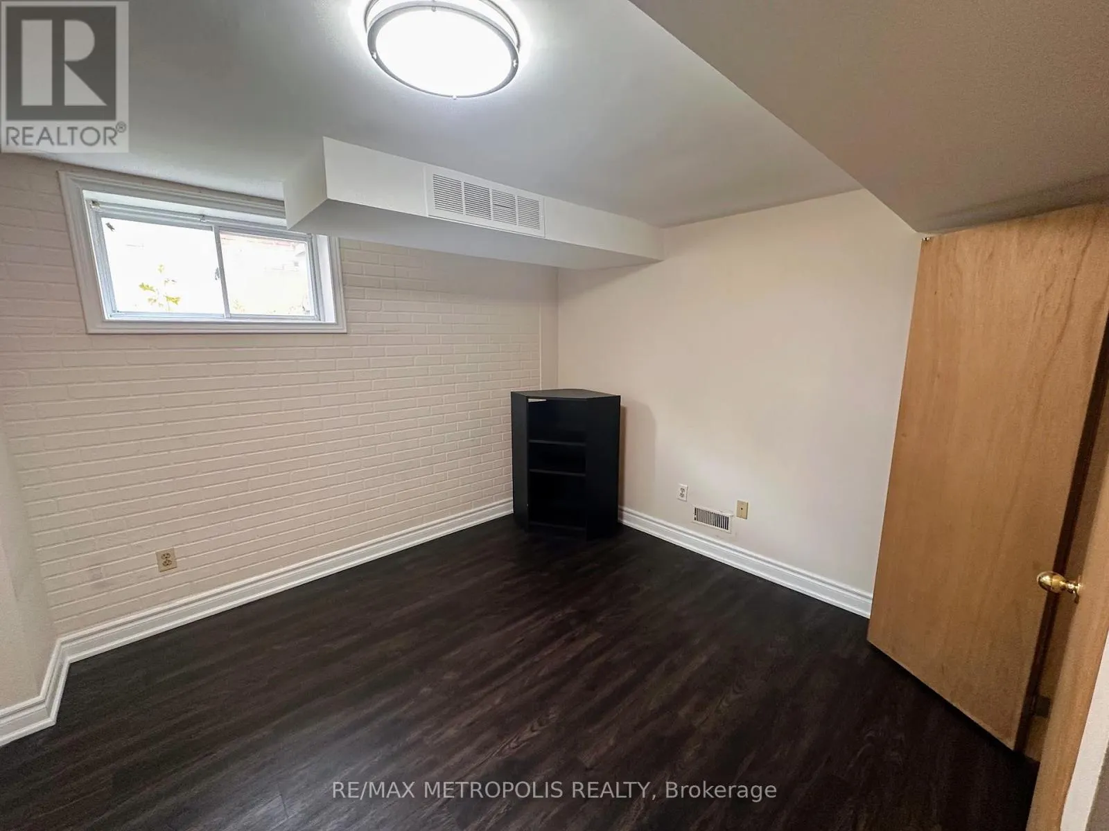 BSMT - 9 GILROY DRIVE