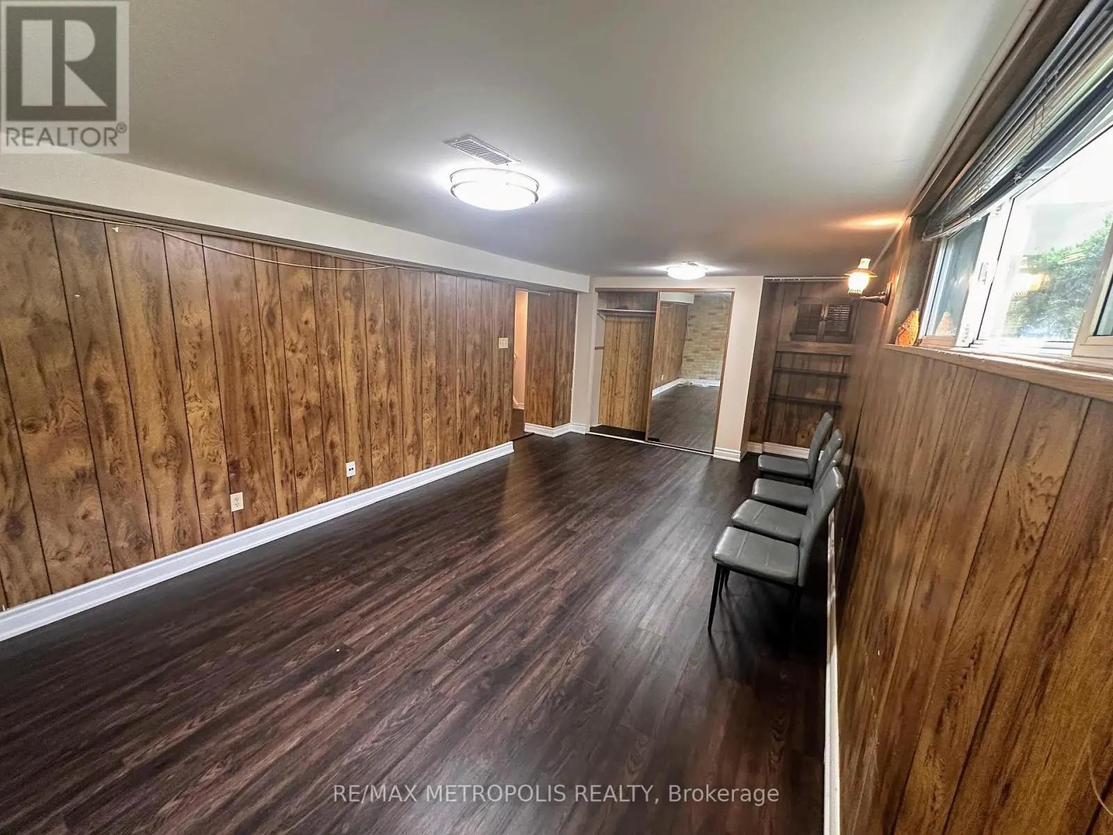 BSMT - 9 GILROY DRIVE