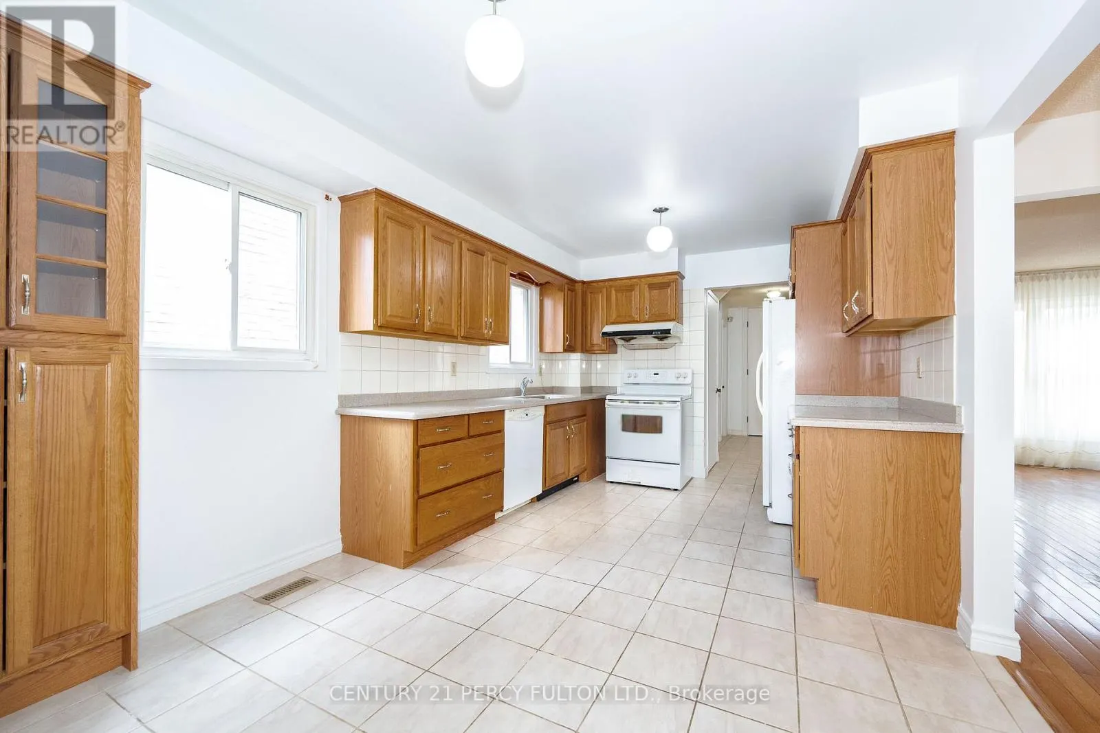 45 WHITLEY CASTLE CRESCENT