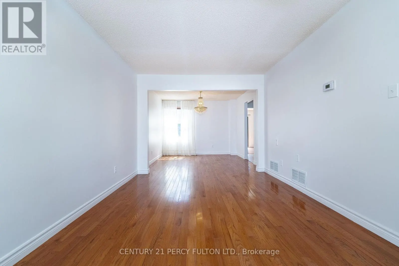45 WHITLEY CASTLE CRESCENT