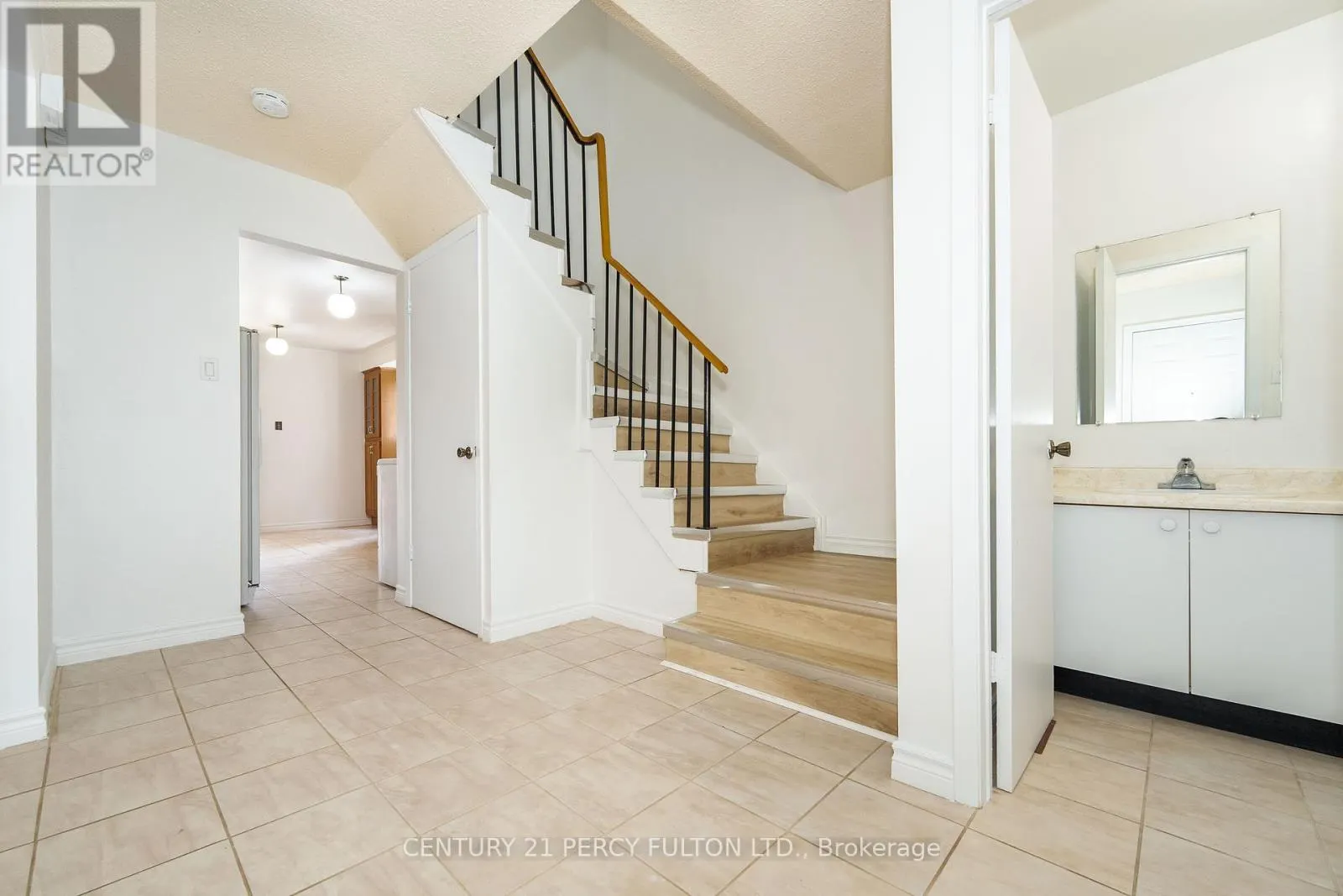 45 WHITLEY CASTLE CRESCENT