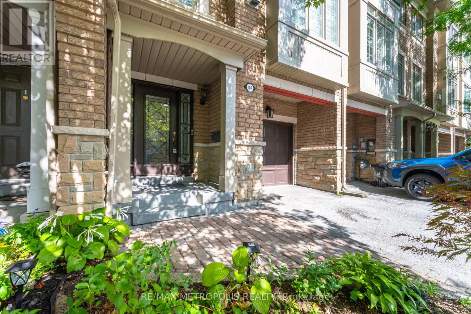 104 STAGECOACH CIRCLE