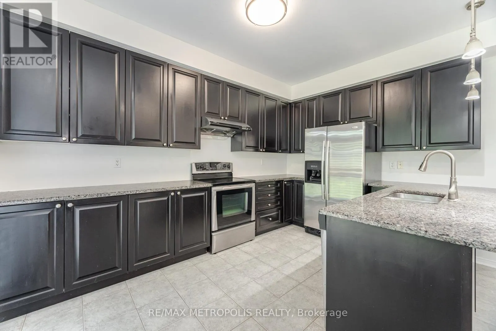 104 STAGECOACH CIRCLE