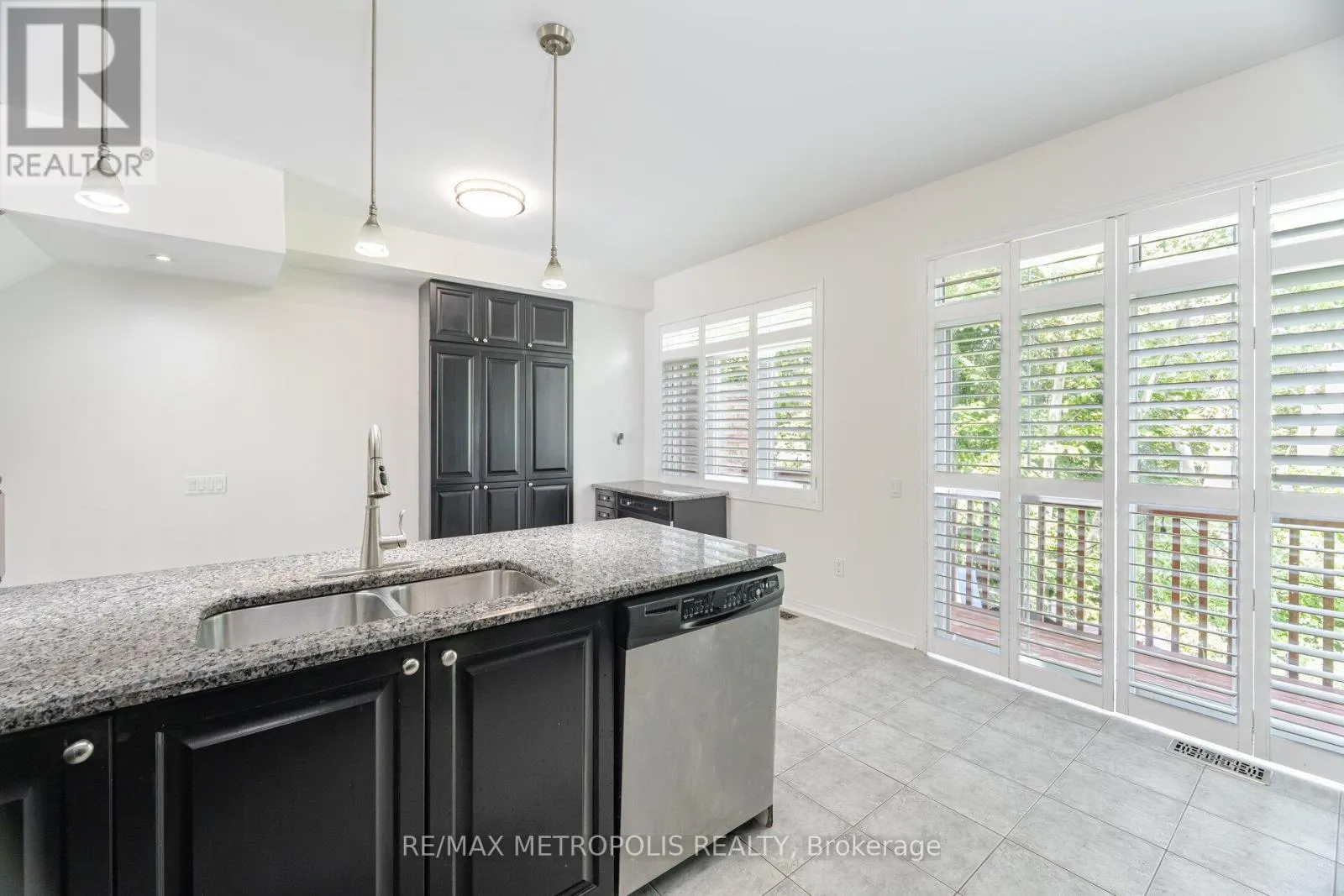 104 STAGECOACH CIRCLE