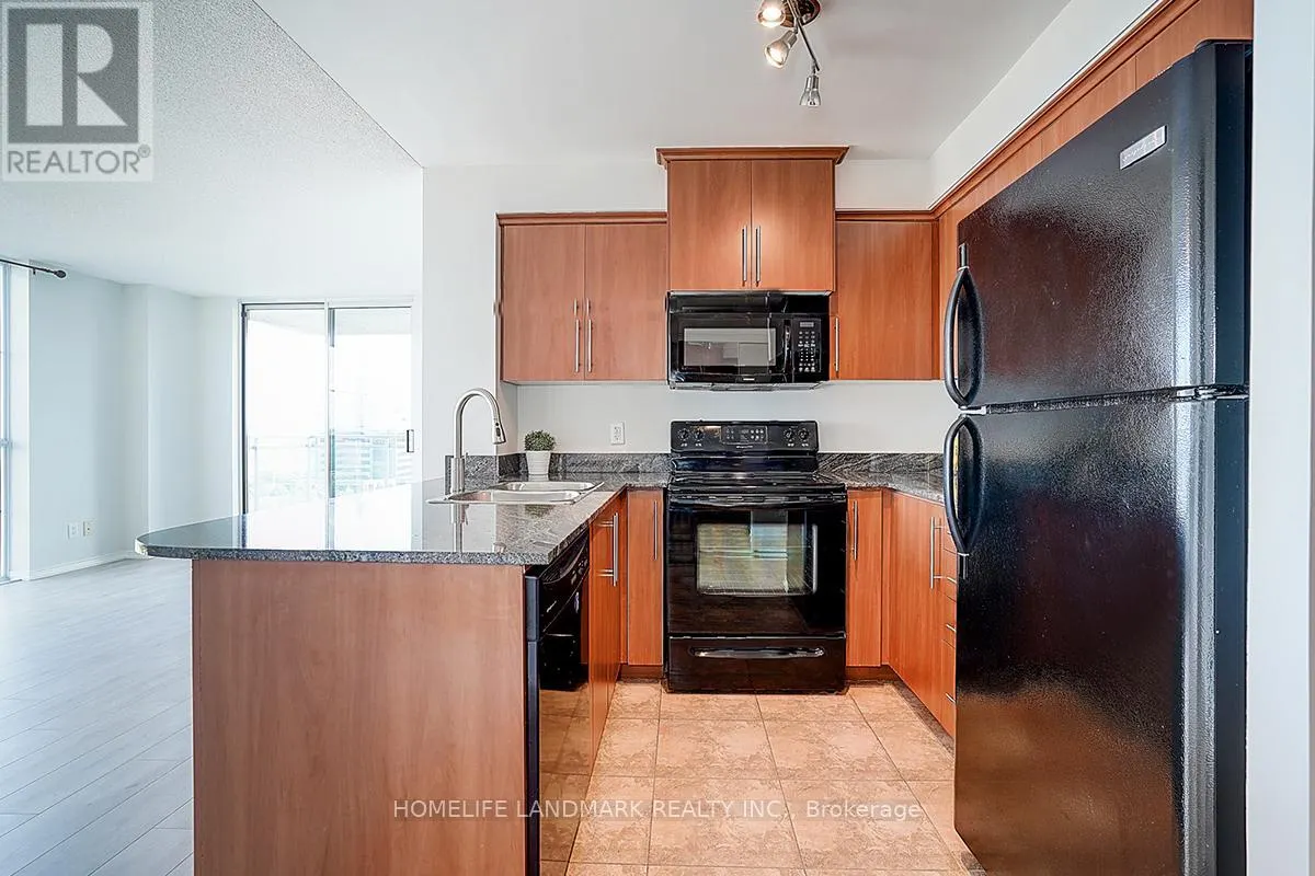 15C - 8 ROSEBANK DRIVE
