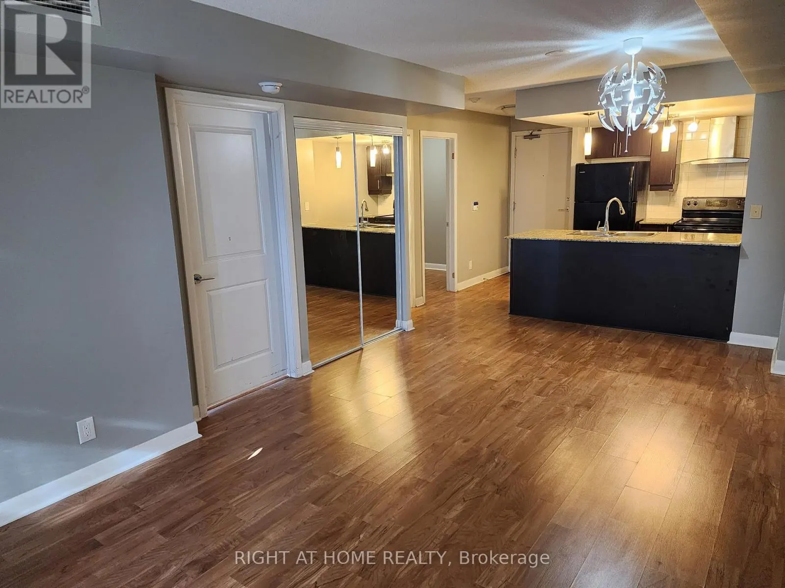 2009 - 190 BOROUGH DRIVE