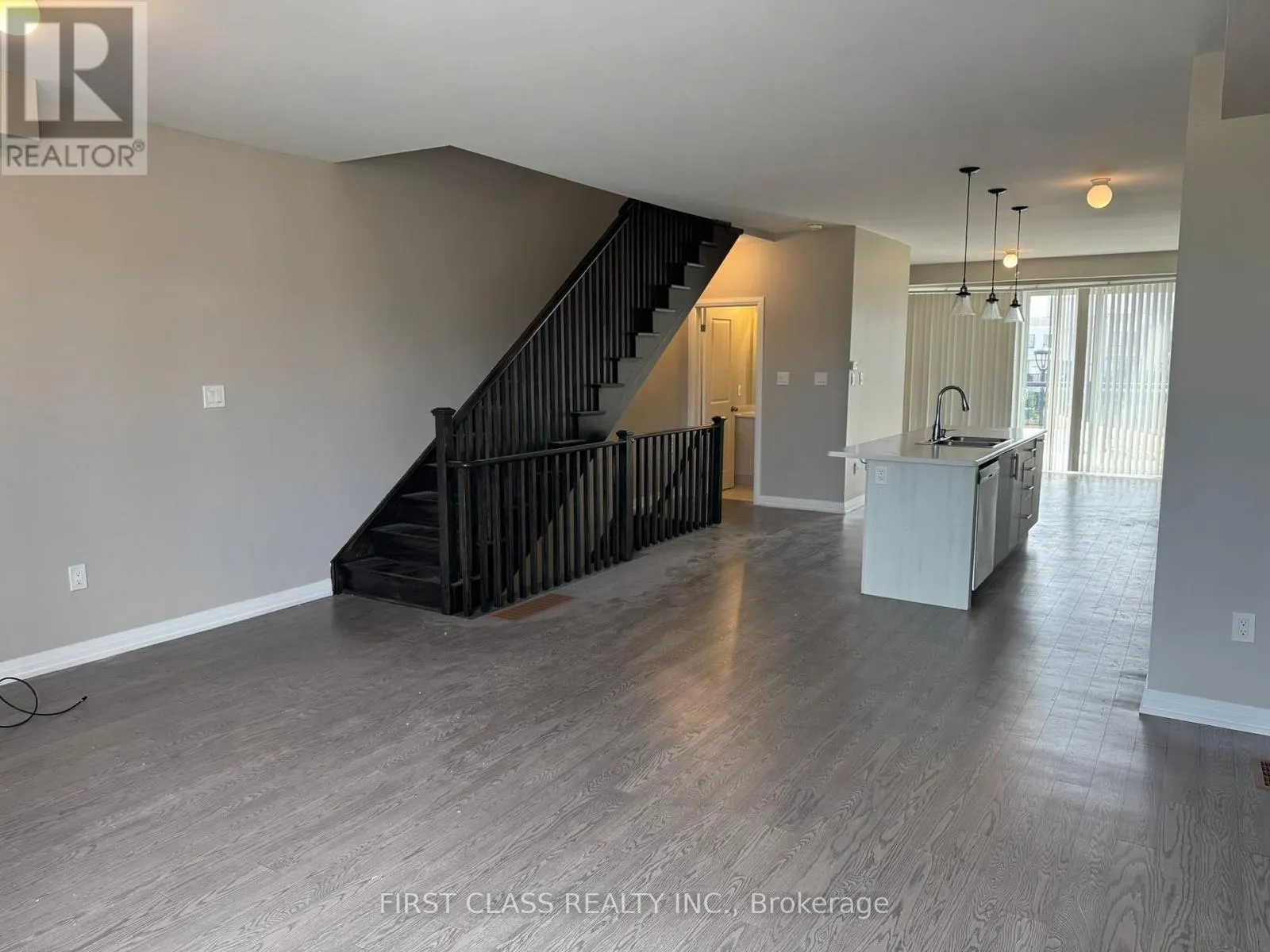 7 PRINCE WILLIAM BOULEVARD