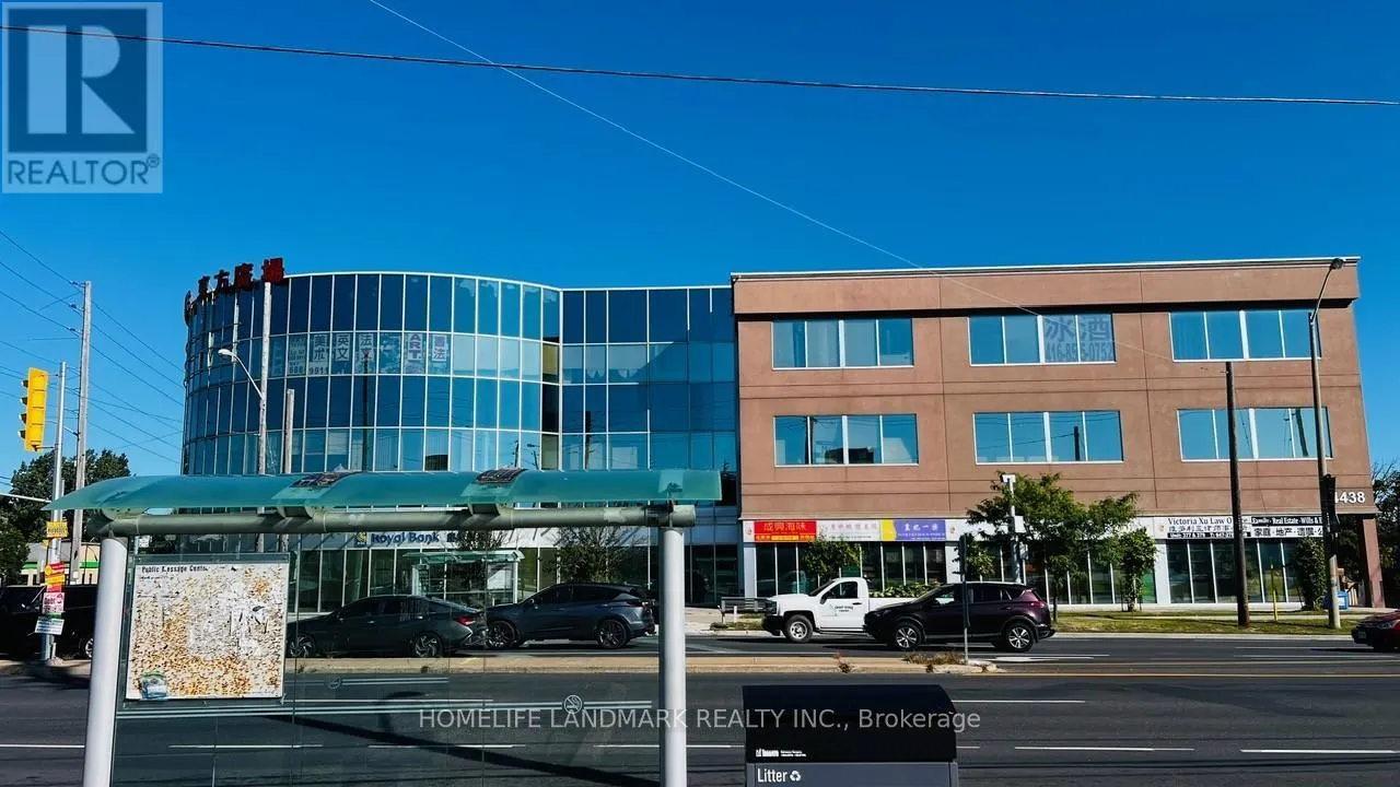 101A 101B 172 - 4438 SHEPPARD AVENUE E
