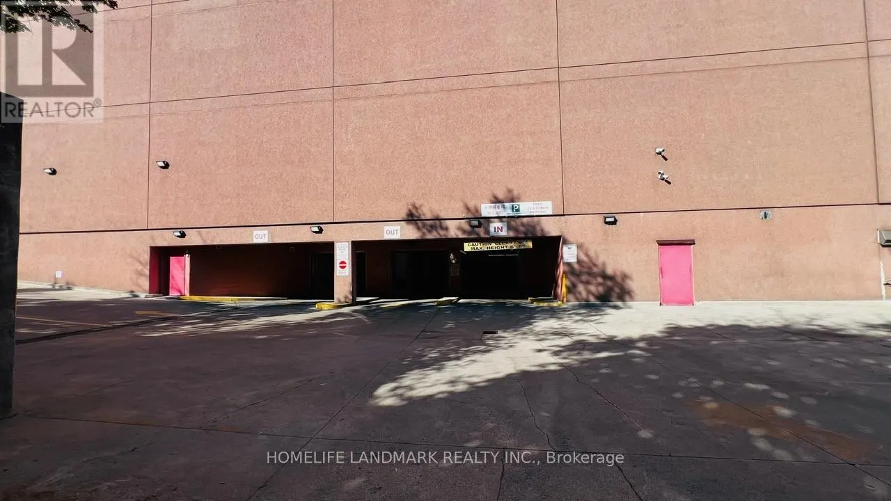 101A 101B 172 - 4438 SHEPPARD AVENUE E