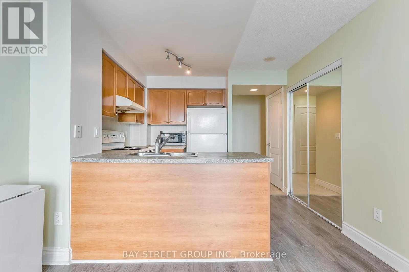 1001 - 60 BRIAN HARRISON WAY