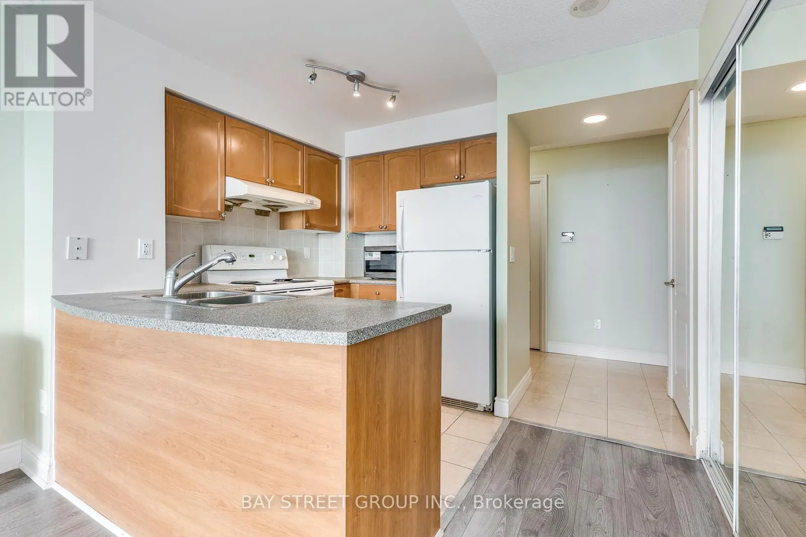 1001 - 60 BRIAN HARRISON WAY