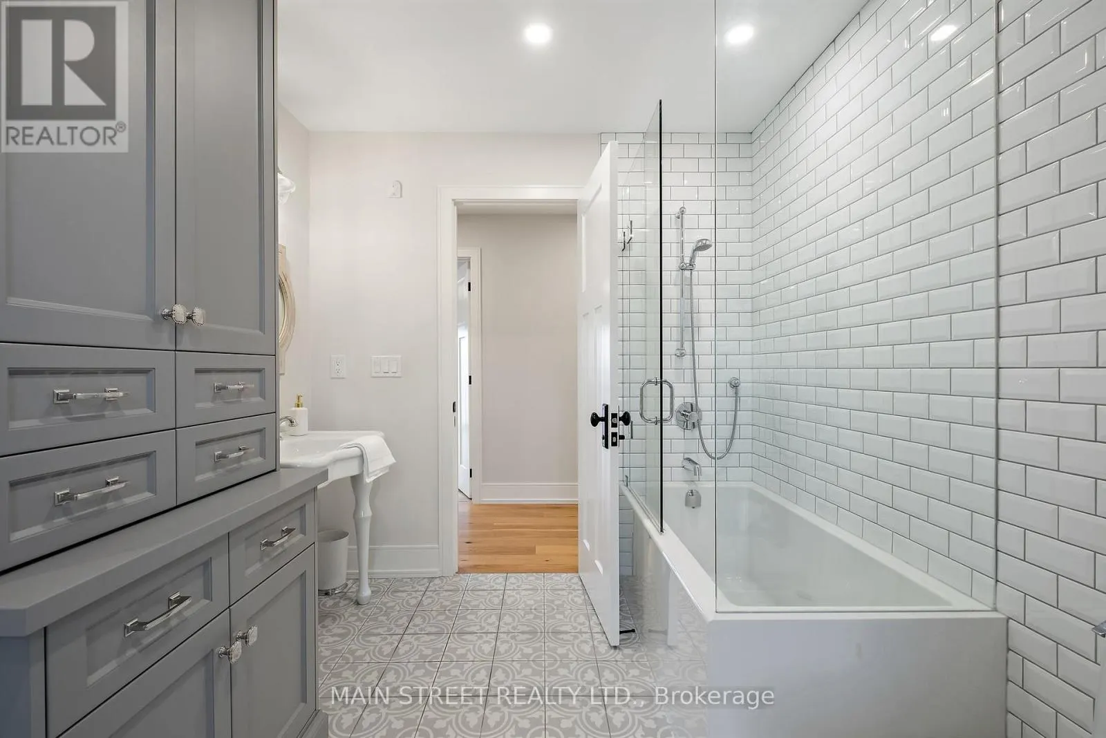 6346 CLEMENS ROAD