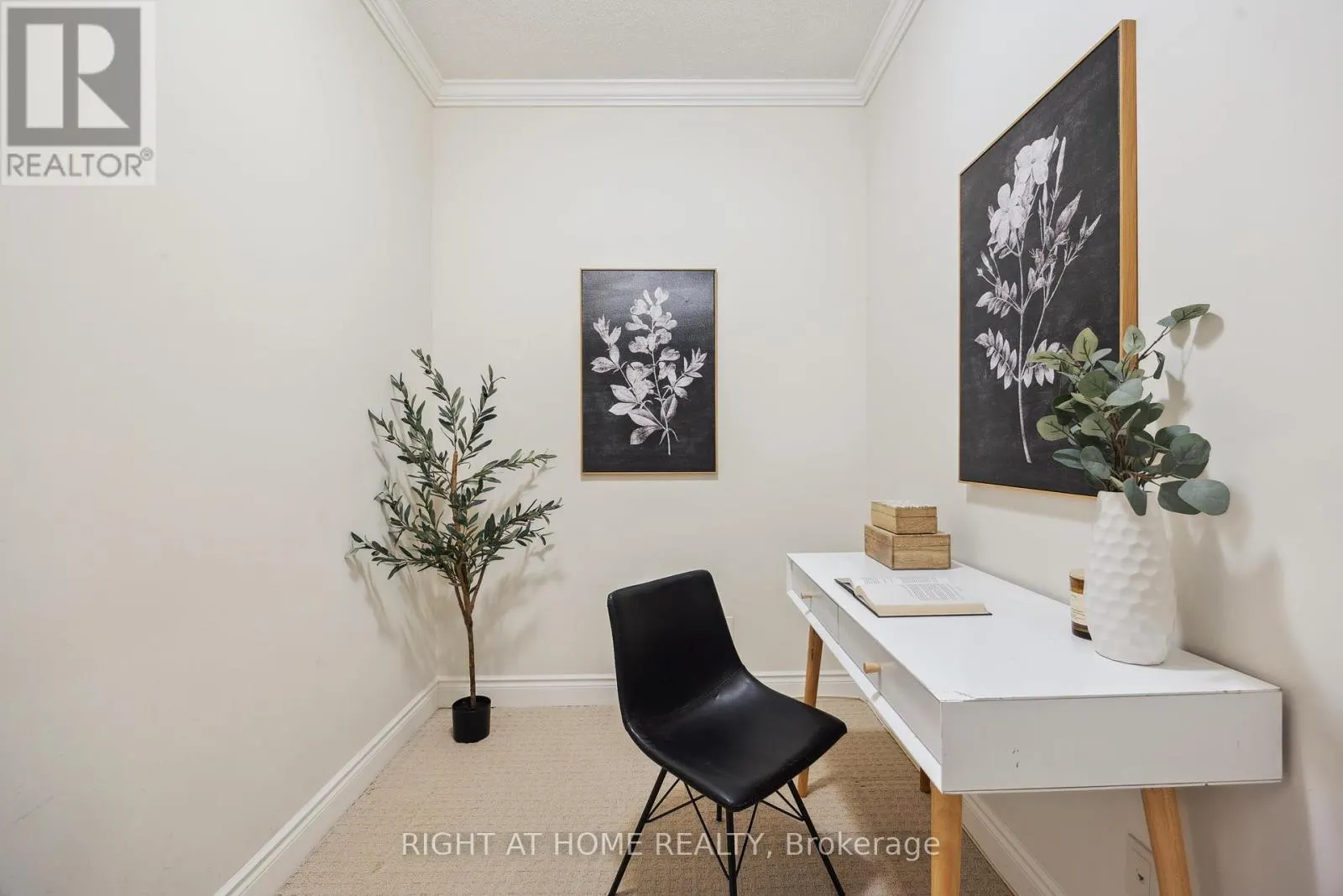 205 - 171 SHANLY STREET, #205