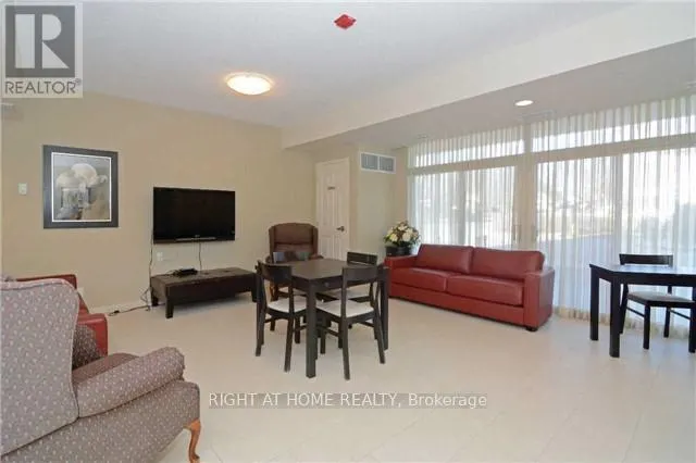 205 - 171 SHANLY STREET, #205