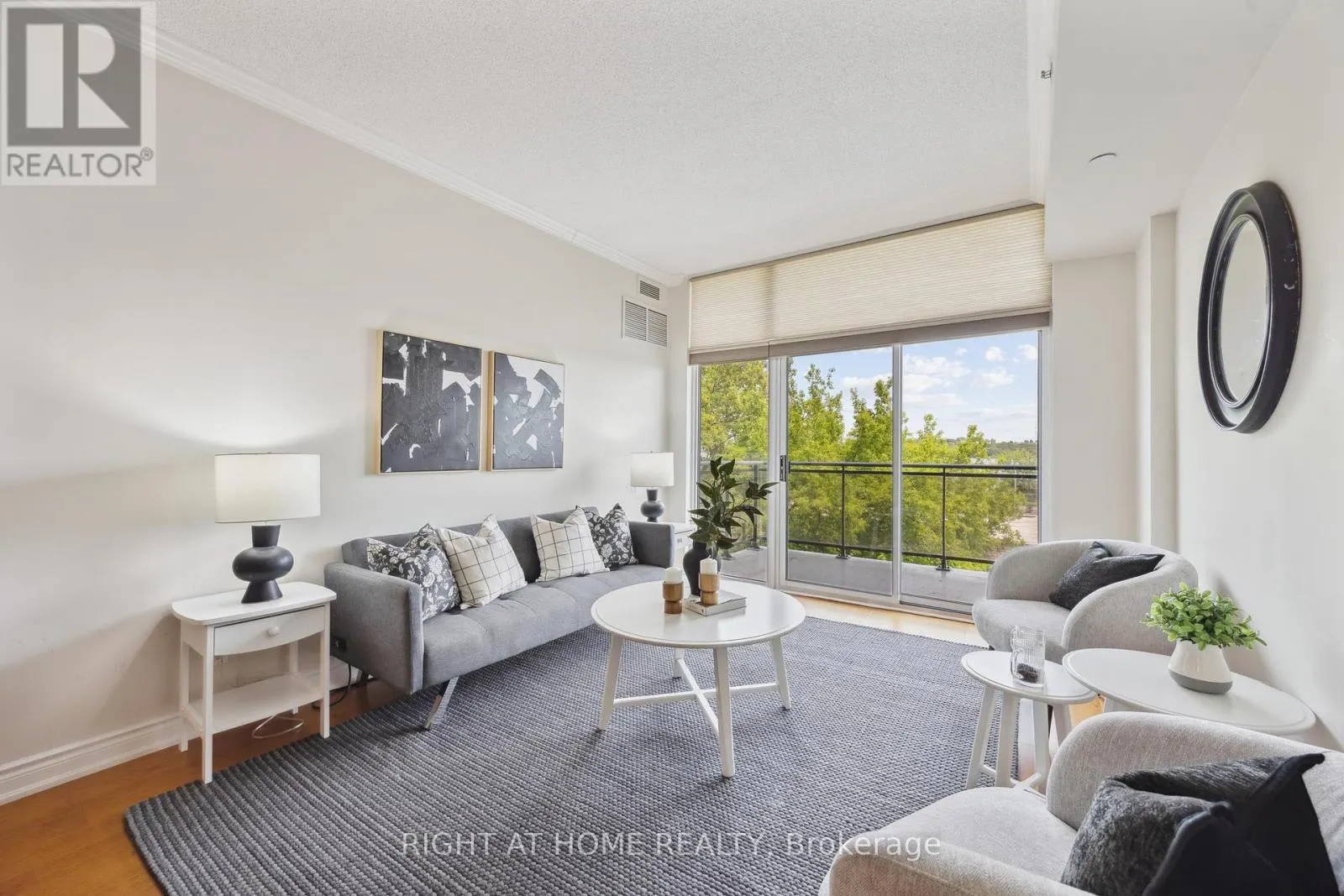 205 - 171 SHANLY STREET, #205