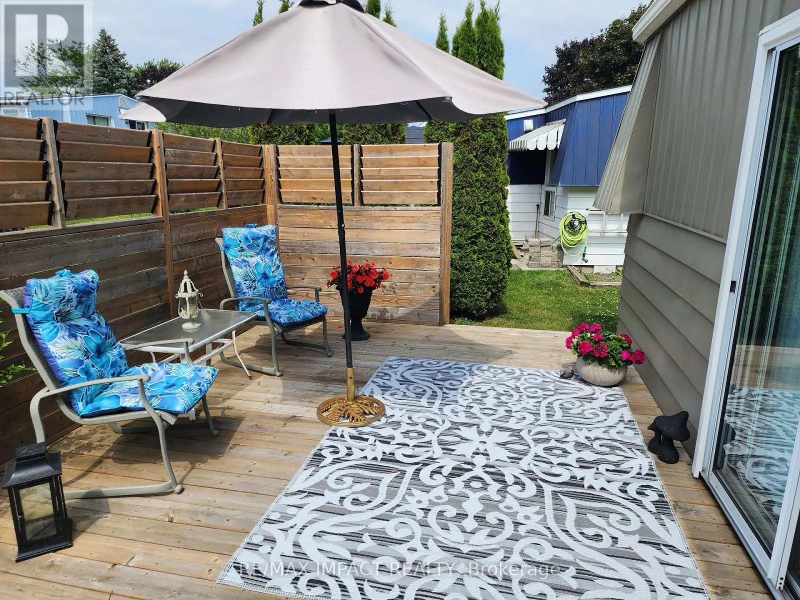 4 CHAMPLAIN COURT