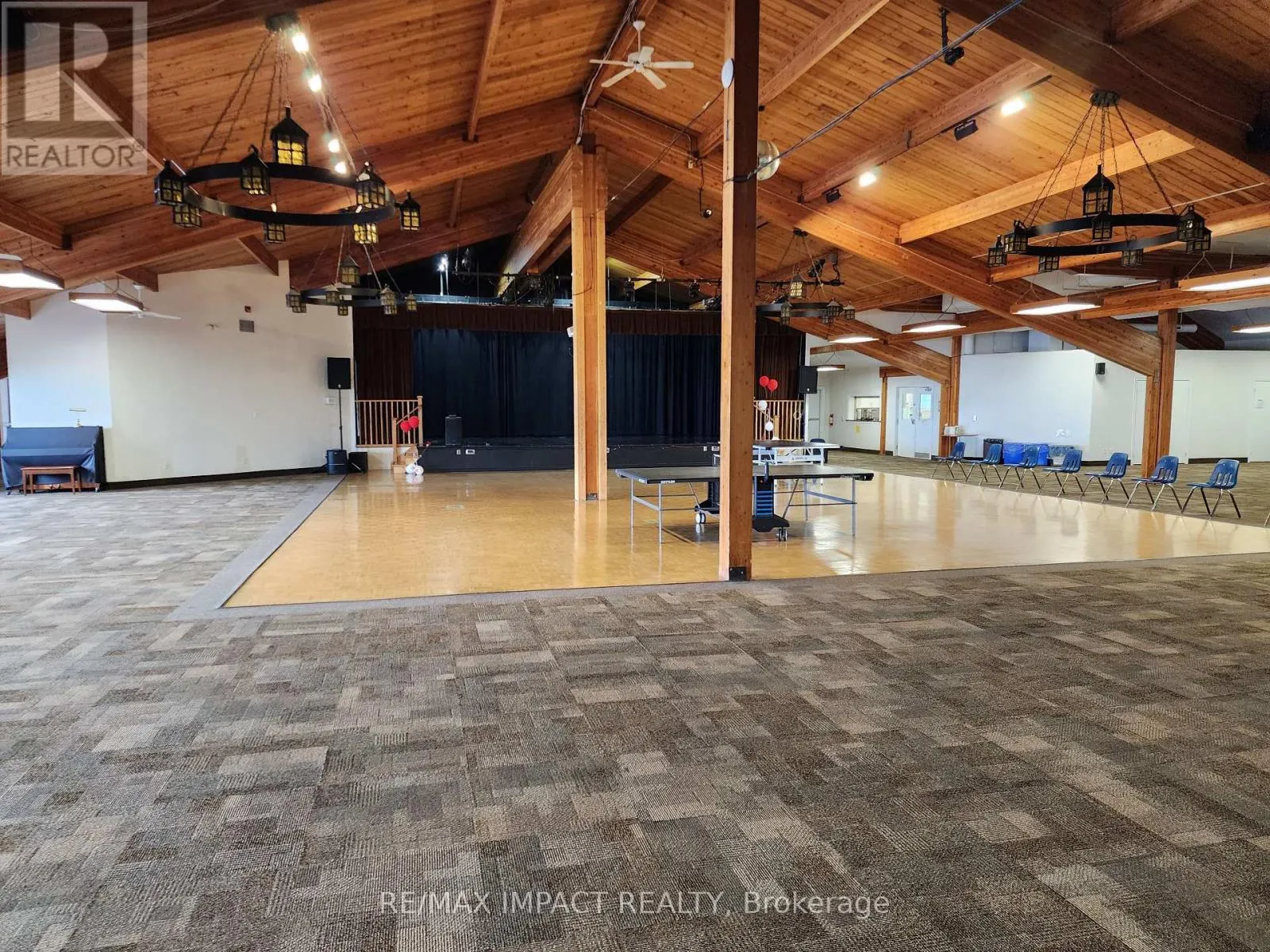 4 CHAMPLAIN COURT